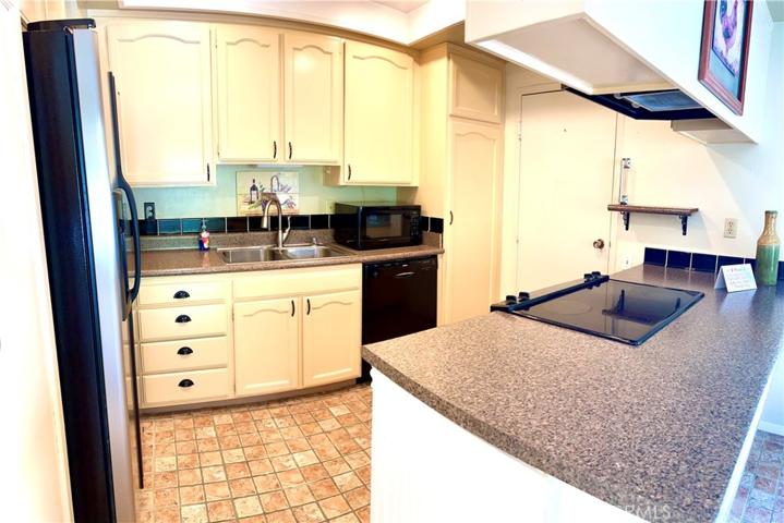 3294 San Amadeo Unit A, Laguna Woods, California 92637
