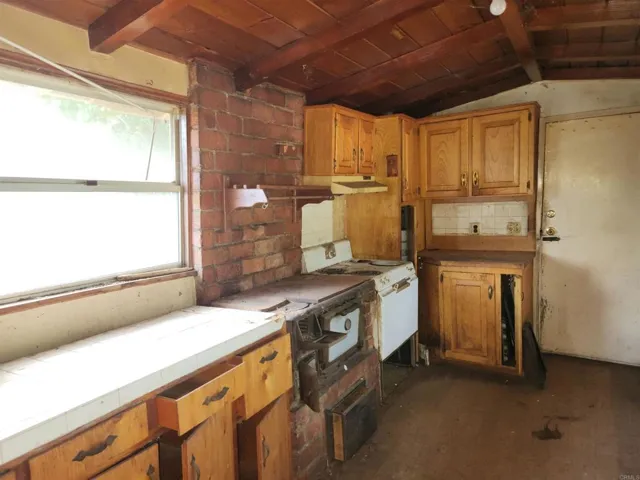 25136 Viejas Boulevard, Descanso, California 91916