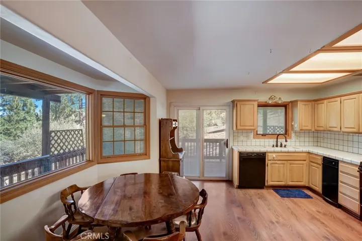 Look at that view from your kitchen window!