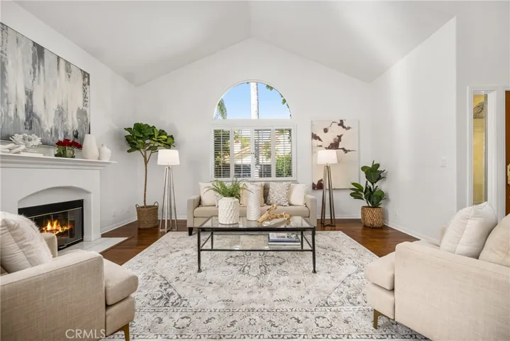 1672 Tustin Avenue, Costa Mesa, California 92627