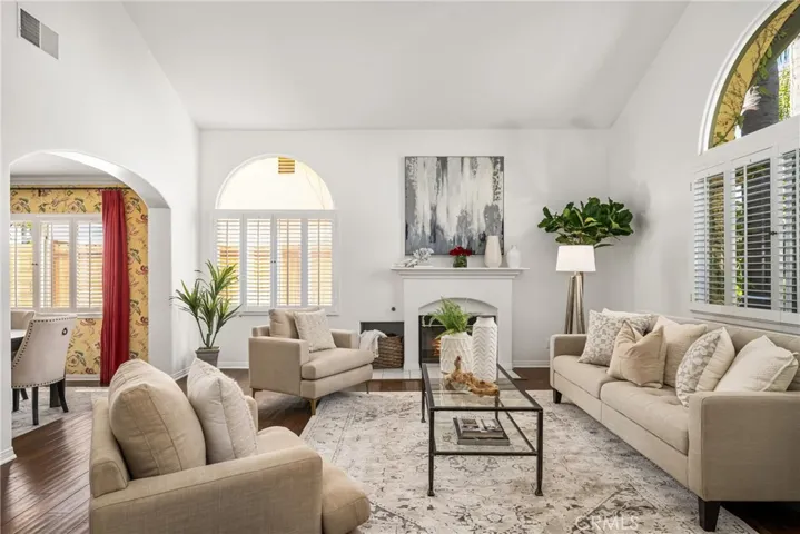 1672 Tustin Avenue, Costa Mesa, California 92627
