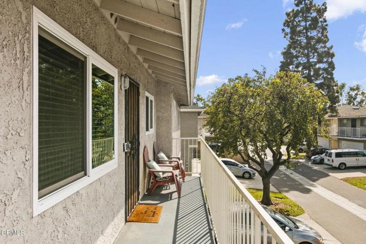 2-web-or-mls-UpMarketMedia2597Rud-011