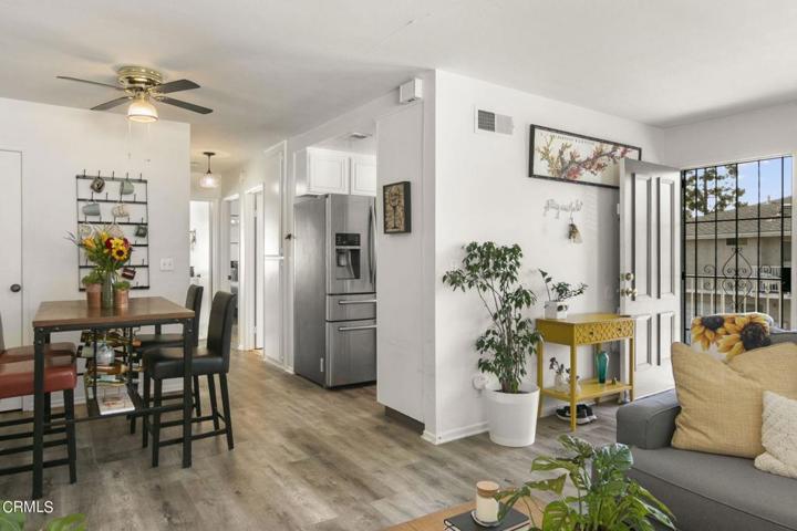 8-web-or-mls-UpMarketMedia2597Rud-038