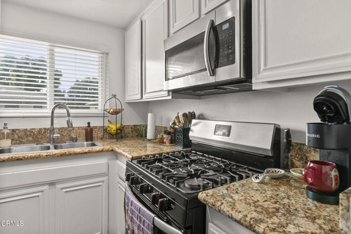 14-web-or-mls-UpMarketMedia2597Rud-066