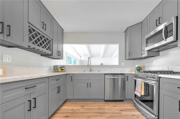 New Kitchen cabinetry and Samsung S/S Appliances.