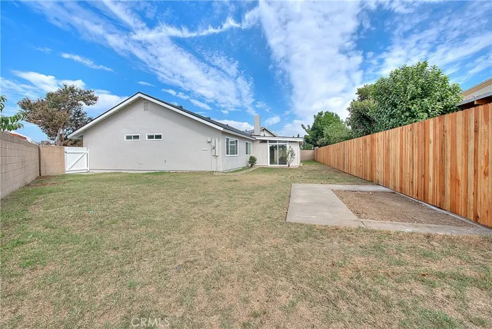Very Spacious Backyard