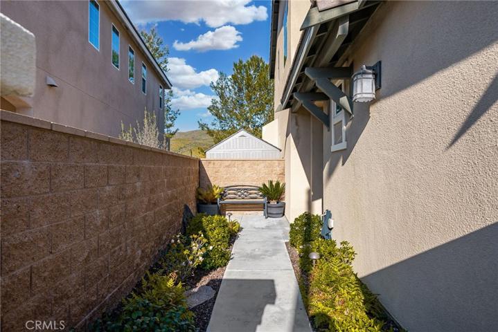25406 Temescal Valley Lane, Corona, California 92883