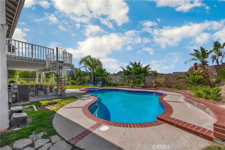 24560 Paseo De Toronto, Yorba Linda, California 92887