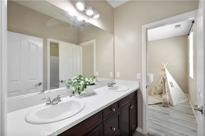 14355 Penn Foster Street, Chino, California 91710