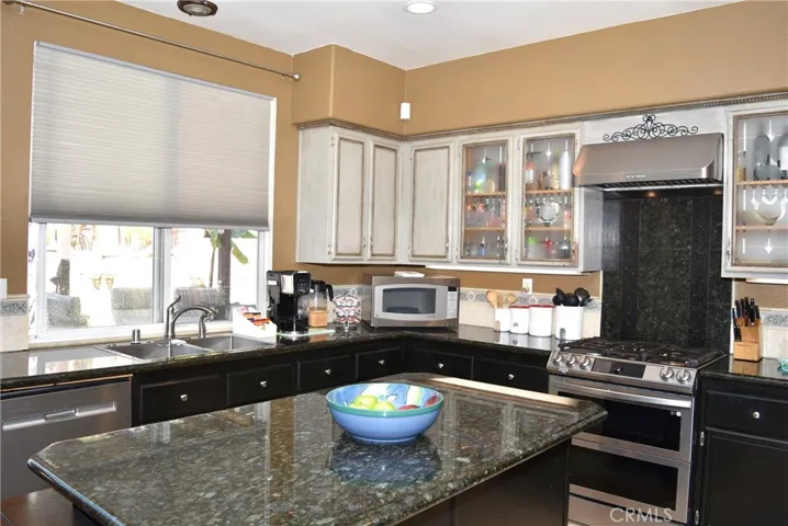 15550 Southwind Avenue, Fontana, California 92336