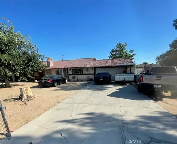14005 Chestnut Street, Hesperia, California 92345