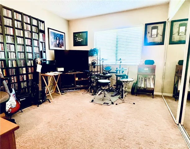 21720 Hart Street Unit 8, Canoga Park, California 91303