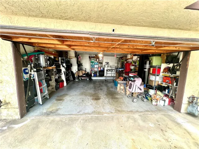 21720 Hart Street Unit 8, Canoga Park, California 91303