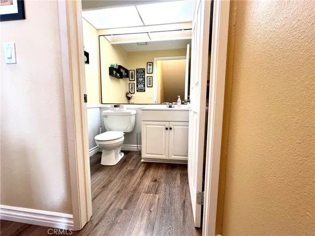 21720 Hart Street Unit 8, Canoga Park, California 91303