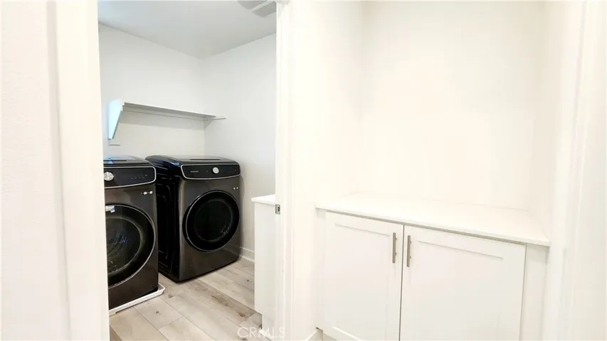 Built in Cabinets off​​‌​​​​‌​​‌‌​‌‌​​​‌‌​‌​‌​‌​​​‌​​ Kitchen