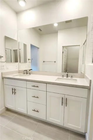 Dual Sinks