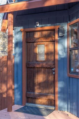693 Holmes Lane, Sugarloaf, California 92386
