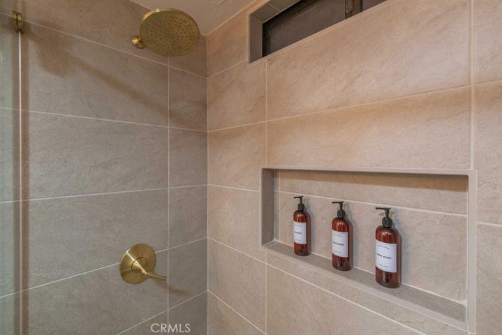693 Holmes Lane, Sugarloaf, California 92386