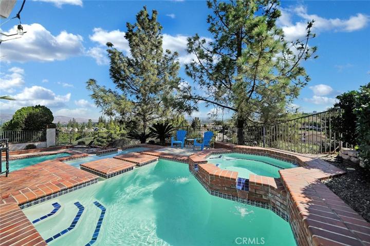 626 S Pathfinder Trail, Anaheim Hills, California 92807