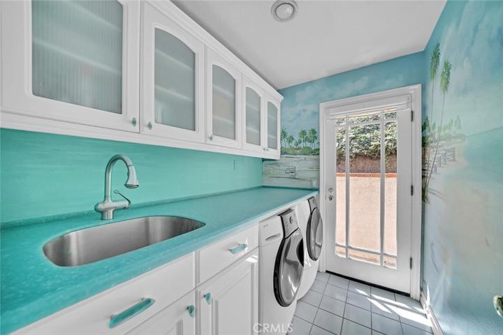 Turks and Caicos inspired Laundry room