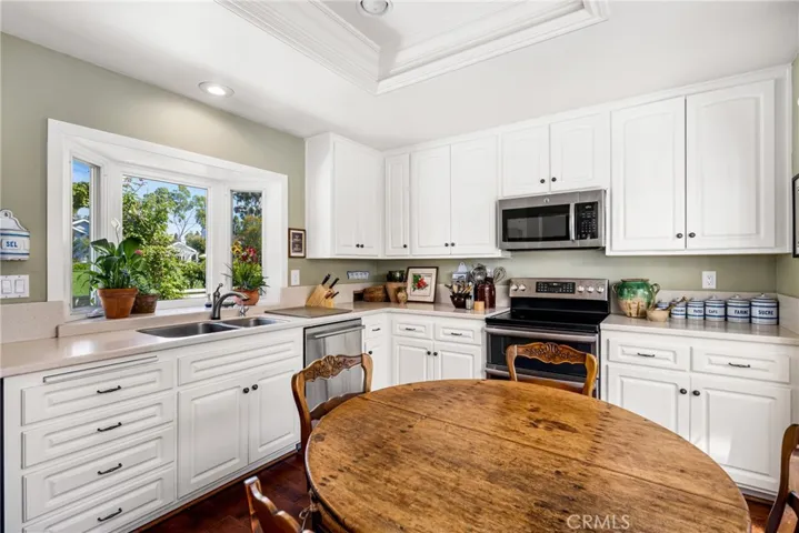 26 Lakeshore Unit 17, Irvine, California 92604