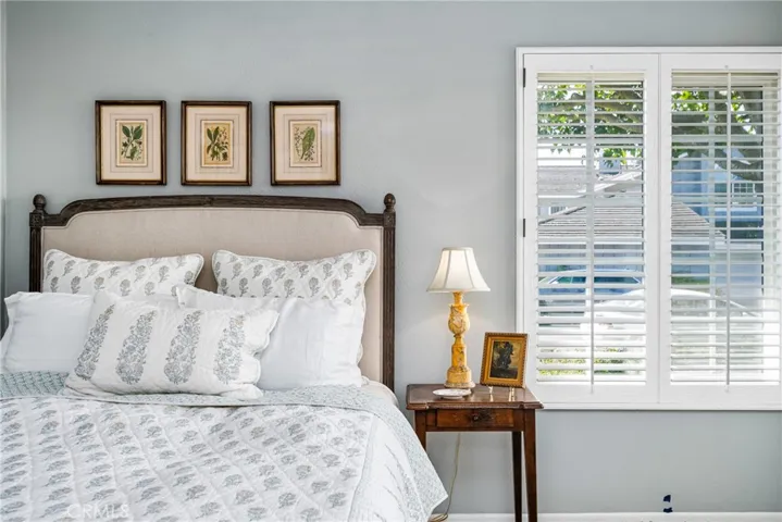 26 Lakeshore Unit 17, Irvine, California 92604
