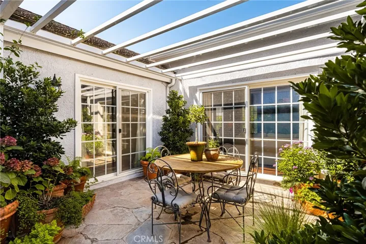 26 Lakeshore Unit 17, Irvine, California 92604