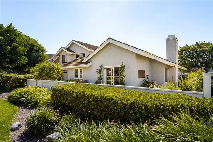 26 Lakeshore Unit 17, Irvine, California 92604