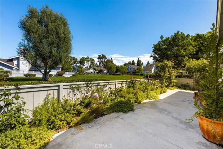 26 Lakeshore Unit 17, Irvine, California 92604