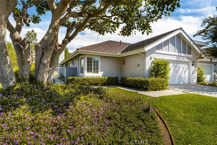 26 Lakeshore Unit 17, Irvine, California 92604