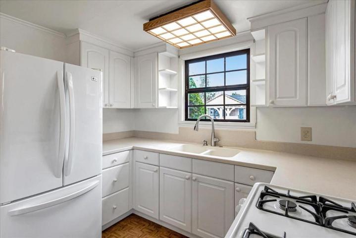 1075 Lewis Circle, Santa Cruz, California 95062