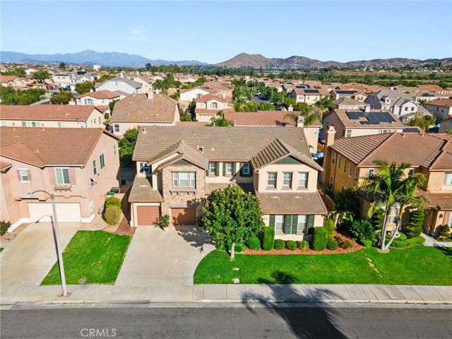 7598 Morning Mist Drive, Eastvale, California 92880