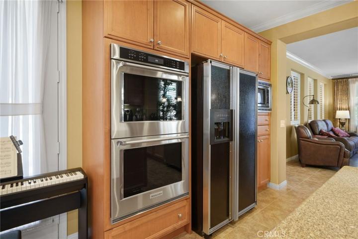 7598 Morning Mist Drive, Eastvale, California 92880