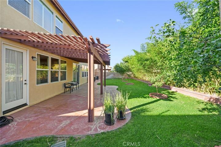7598 Morning Mist Drive, Eastvale, California 92880