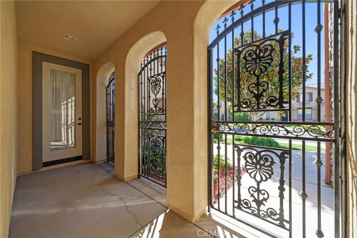 7598 Morning Mist Drive, Eastvale, California 92880