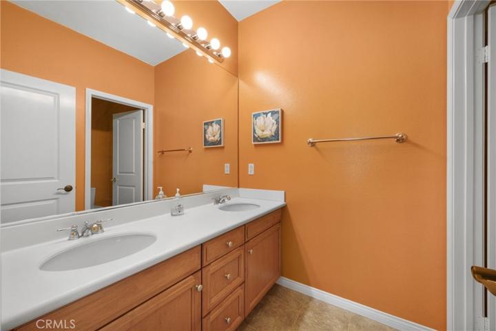 7598 Morning Mist Drive, Eastvale, California 92880
