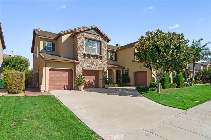 7598 Morning Mist Drive, Eastvale, California 92880