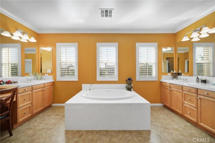 7598 Morning Mist Drive, Eastvale, California 92880