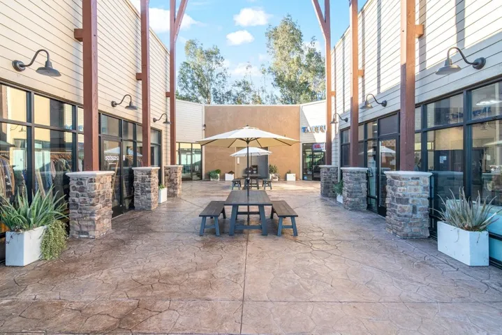 32395 Clinton Keith Road Unit B-12, Wildomar, California 92595