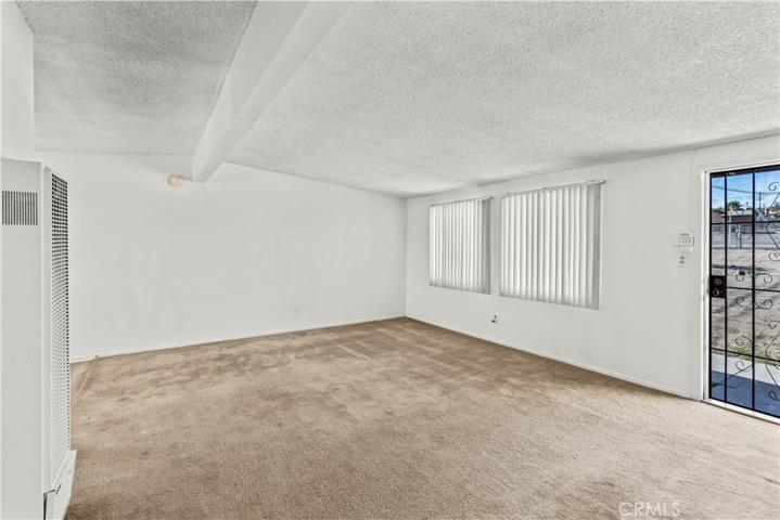 1379 Riverside Drive, Barstow, California 92311