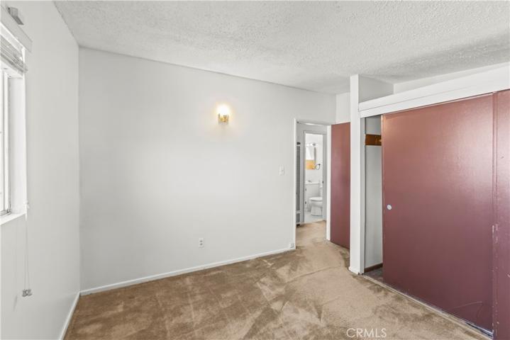 1379 Riverside Drive, Barstow, California 92311