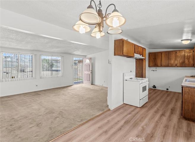 1379 Riverside Drive, Barstow, California 92311