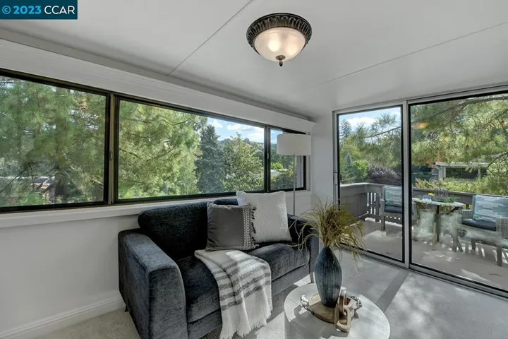 1300 Canyonwood Ct Unit 11, Walnut Creek, California 94595