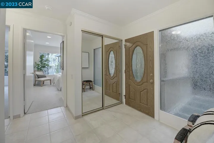 1300 Canyonwood Ct Unit 11, Walnut Creek, California 94595