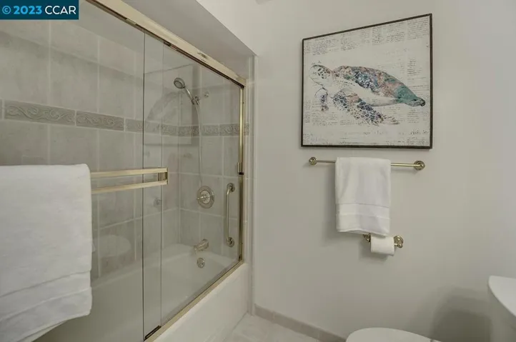 1300 Canyonwood Ct Unit 11, Walnut Creek, California 94595