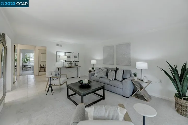 1300 Canyonwood Ct Unit 11, Walnut Creek, California 94595