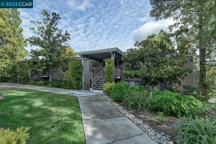 1300 Canyonwood Ct Unit 11, Walnut Creek, California 94595