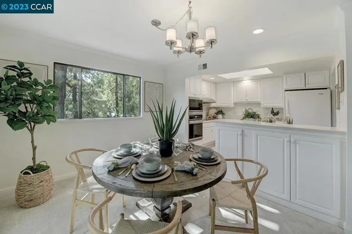 1300 Canyonwood Ct Unit 11, Walnut Creek, California 94595
