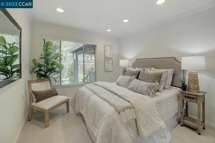 1300 Canyonwood Ct Unit 11, Walnut Creek, California 94595