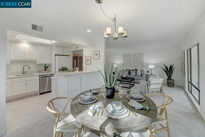1300 Canyonwood Ct Unit 11, Walnut Creek, California 94595